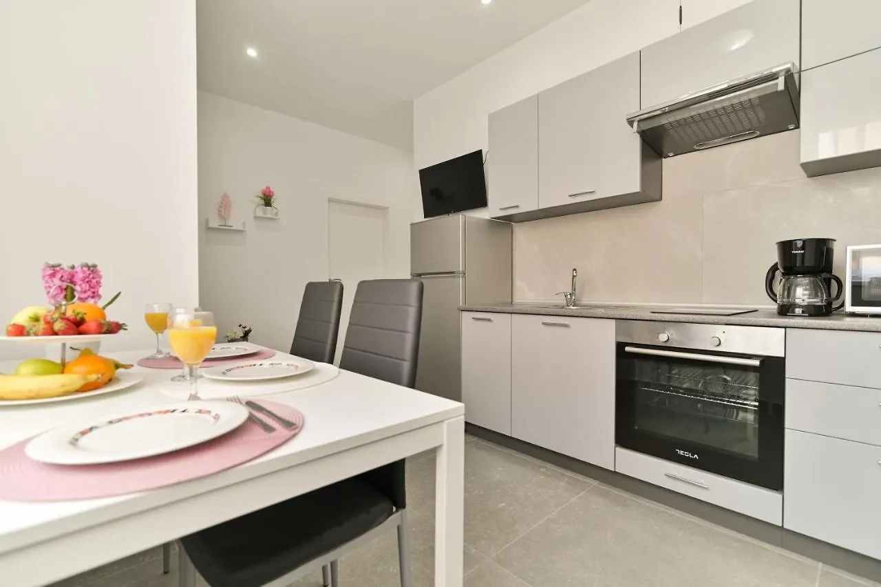 Apartmani Castrum Kastela Apartment