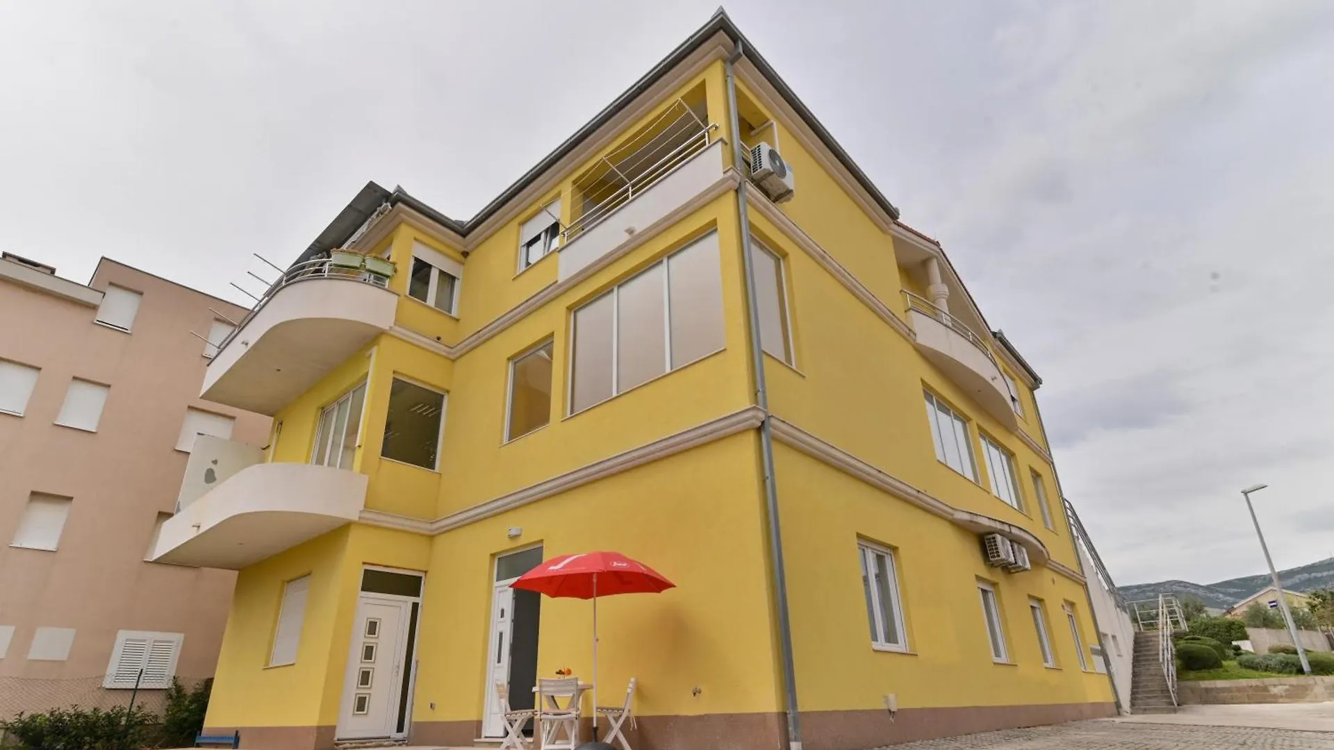 Appartement Apartmani Castrum Kaštela